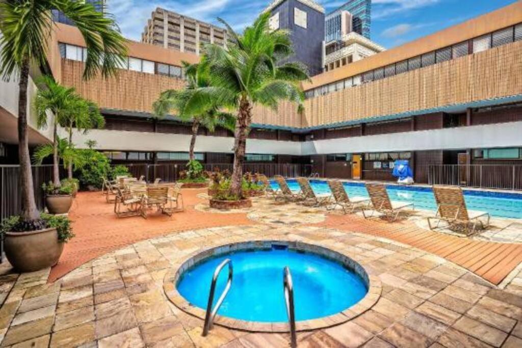 דירות הונולולו 2Br Downtown High Ceiling Free Parking And Wifi מראה חיצוני תמונה